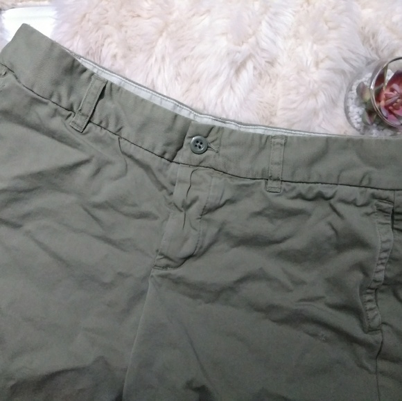 SOLD J. Crew | Broken In Boyfriend Shorts in Khaki - Picture 5 of 8